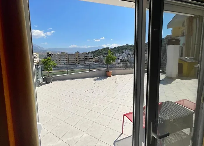 公寓 Twins House Gjirokastër